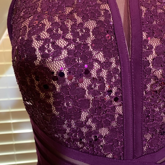 Morgan & Co. Sequins Lace Halter Form-Fitting Maxi Dress Gown Junior Size 7 NWT - Picture 4 of 13